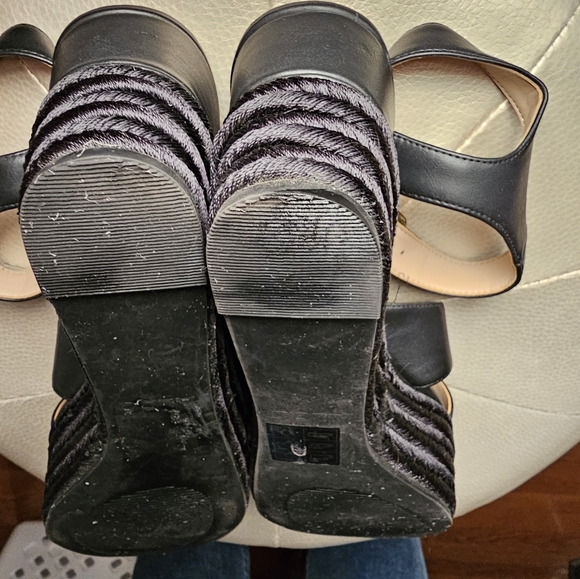 Aldo Women's Woevia size 8.5Wedge Sandals Black Leather Espadrille Wedge Strappy - Picture 5 of 8